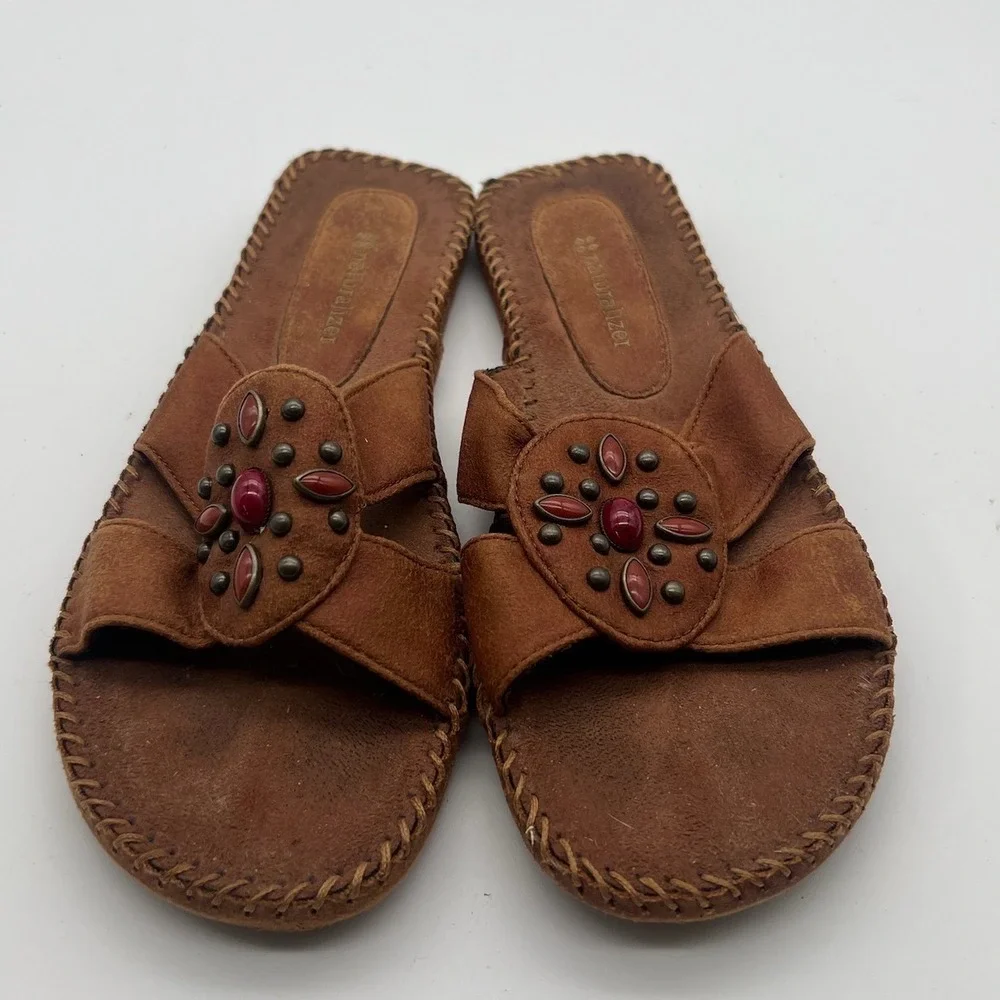 Naturalizer Solis Brown Studded Medallion Whipstitch Slide Sandals 7M 475HK23